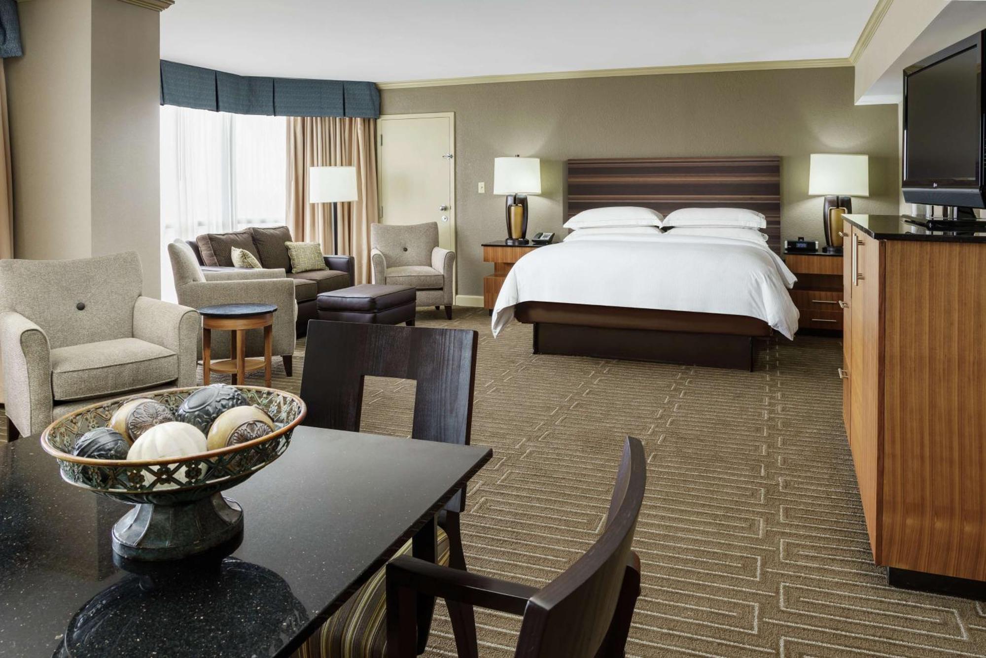 Hilton Charlotte University Place Hotel Bagian luar foto