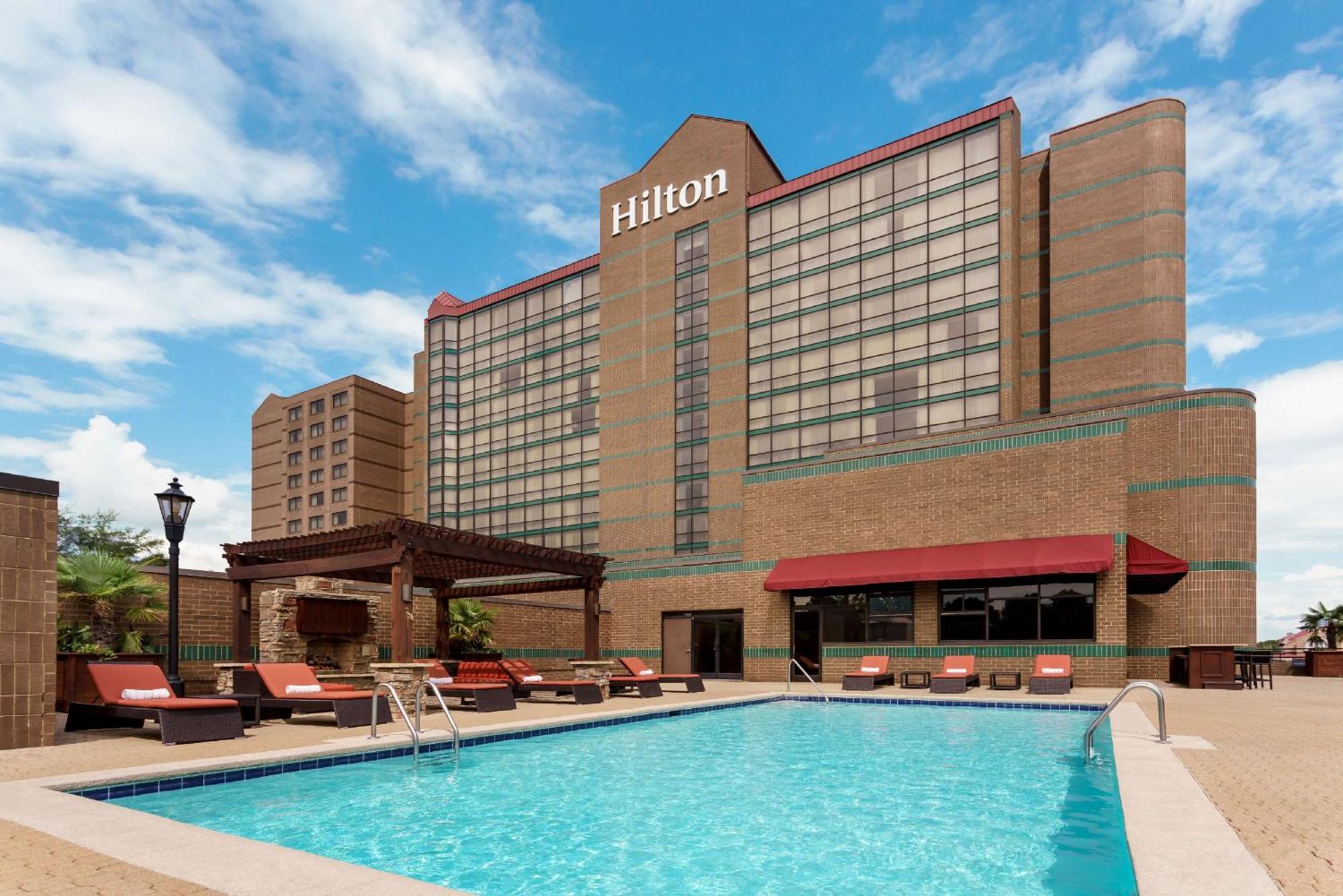 Hilton Charlotte University Place Hotel Bagian luar foto