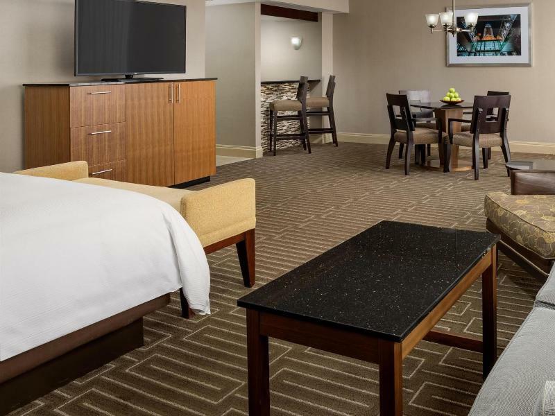 Hilton Charlotte University Place Hotel Bagian luar foto